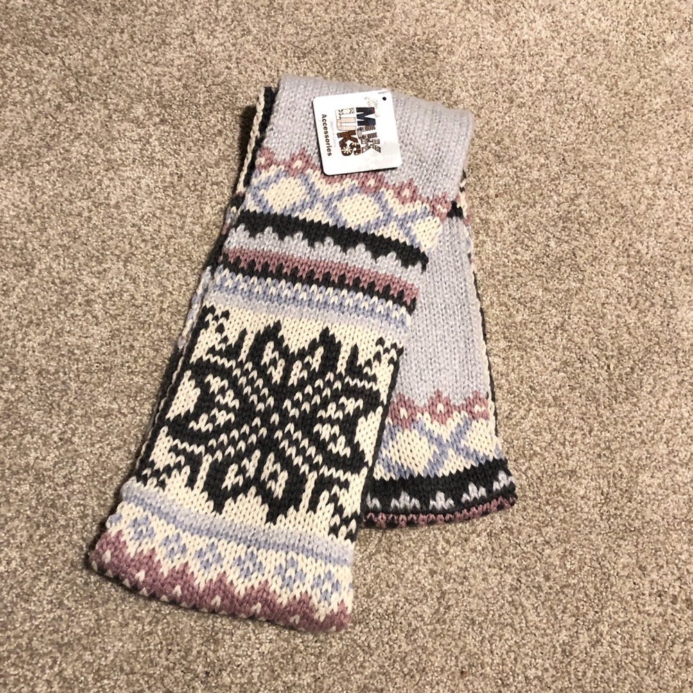 Muk Luks Knit Infinity Scarf Reversible Knitted